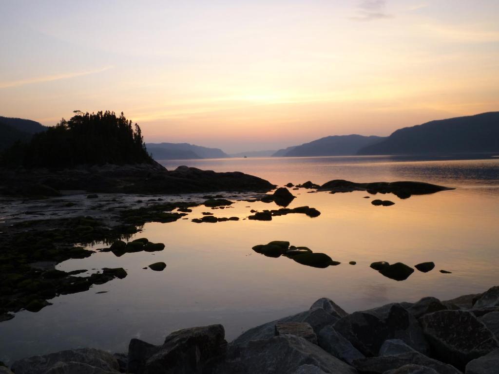 Villa Riviere Petit Saguenay Zimmer foto