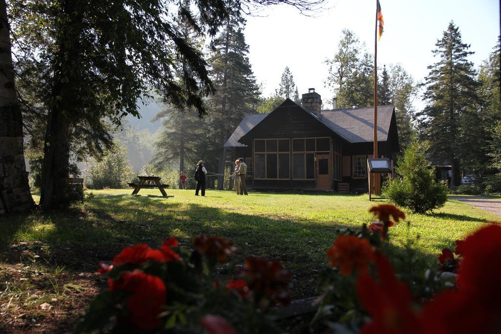 Villa Riviere Petit Saguenay Exterior foto