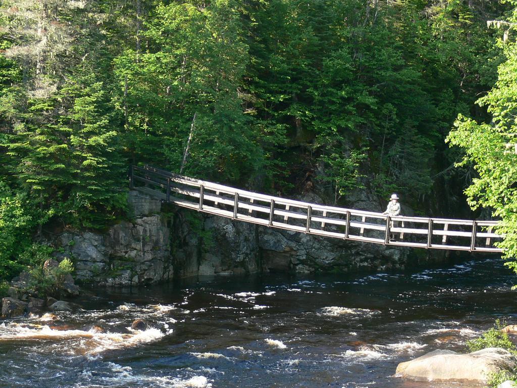 Villa Riviere Petit Saguenay Exterior foto