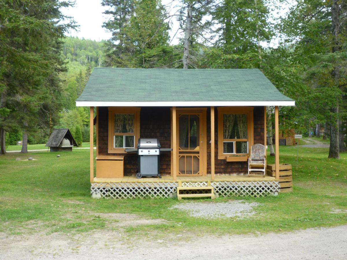 Villa Riviere Petit Saguenay Exterior foto